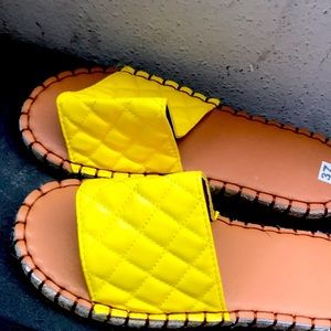 I bought these last week and I can’t fit them